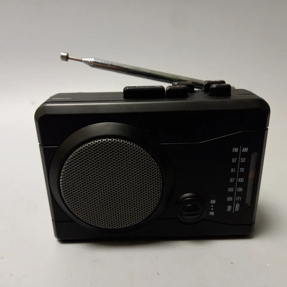 TAPE RECORDER/RADIO