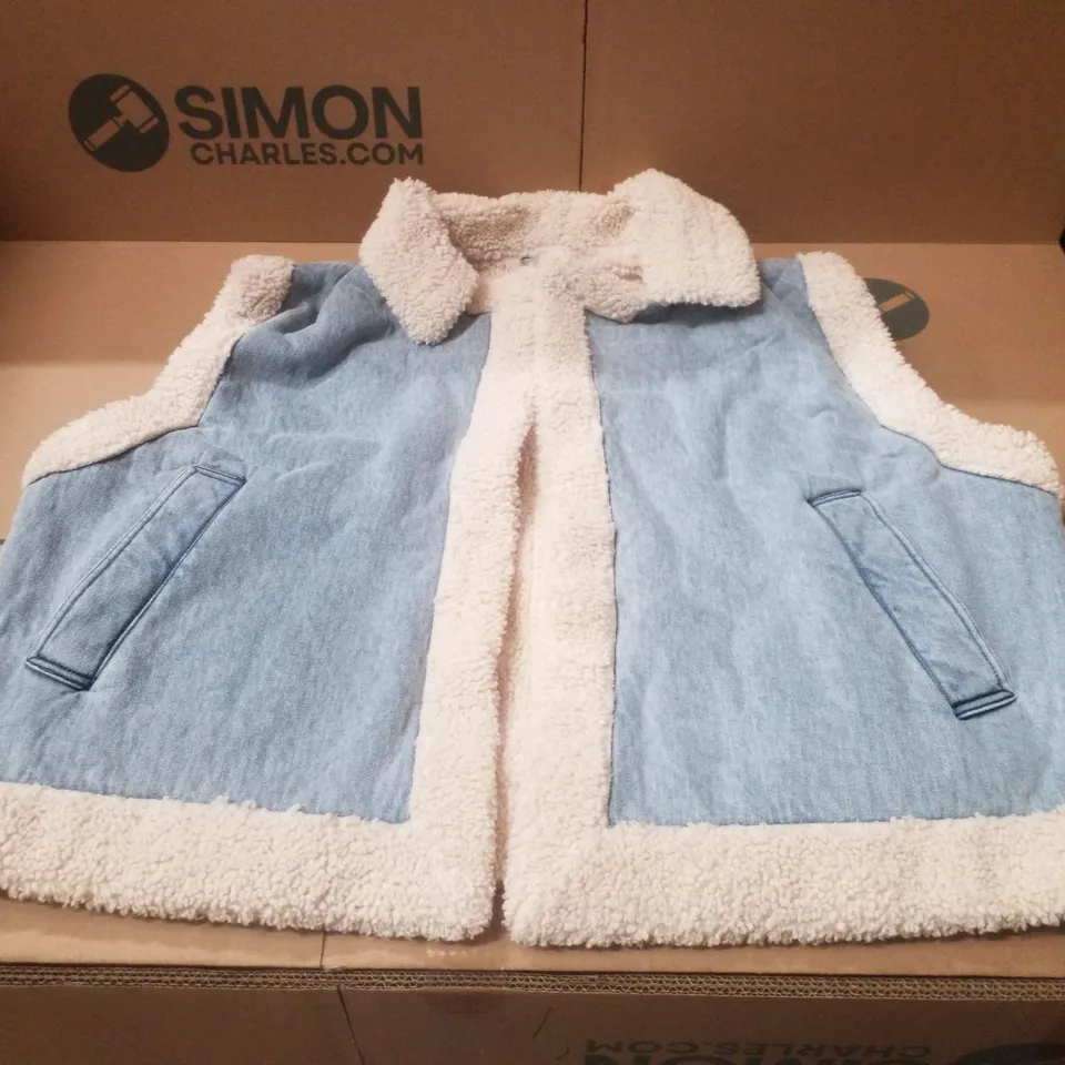 BOX CONTAINING APPROXIMATELY 5 BRAND NEW SIMPLY BE BLUE REGULAR SLEEVELESS DENIM GILETS - SIZE 26
