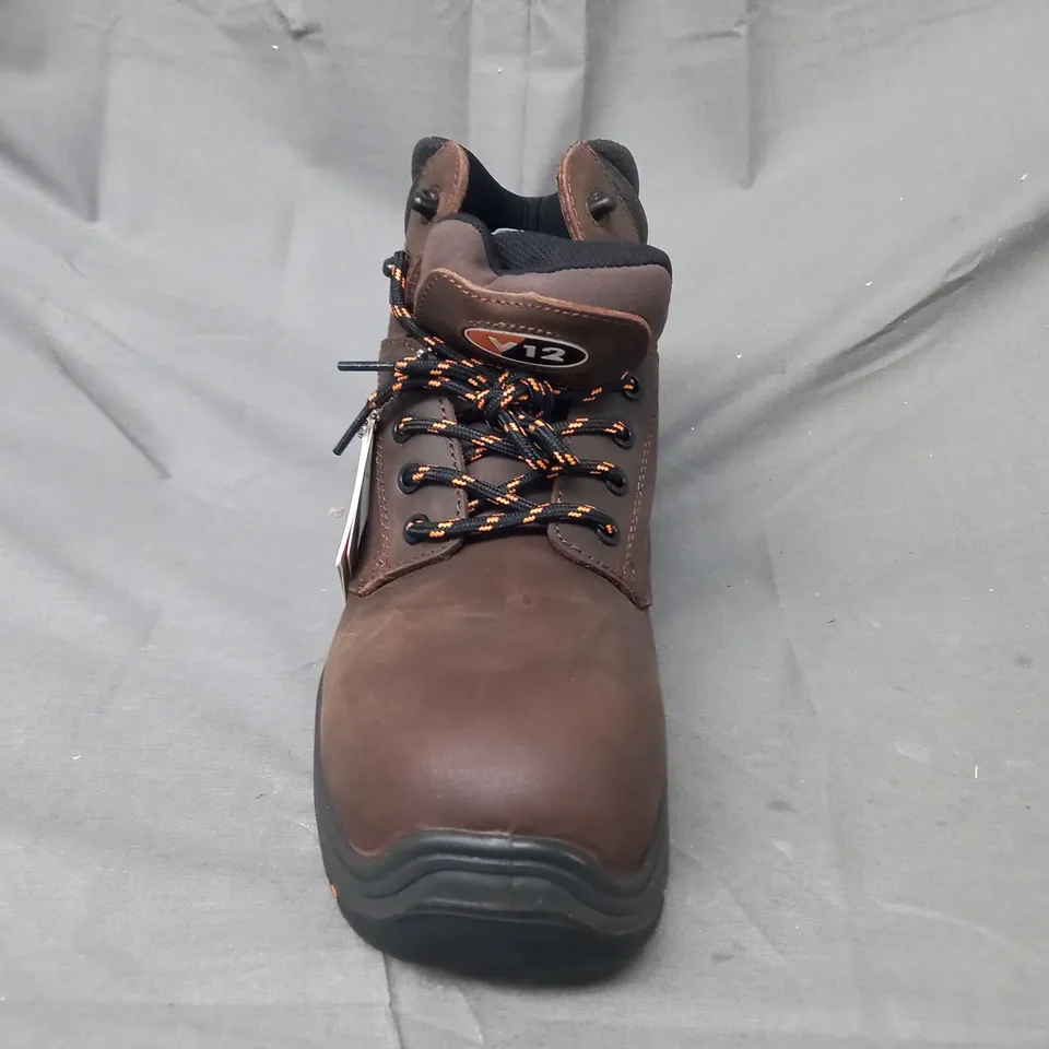 BOXED PAIR OF V12 BOOTS IN BROWN UK SIZE 8
