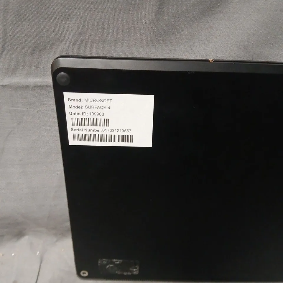 MICROSOFT SURFACE 4 LAPTOP – BLACK