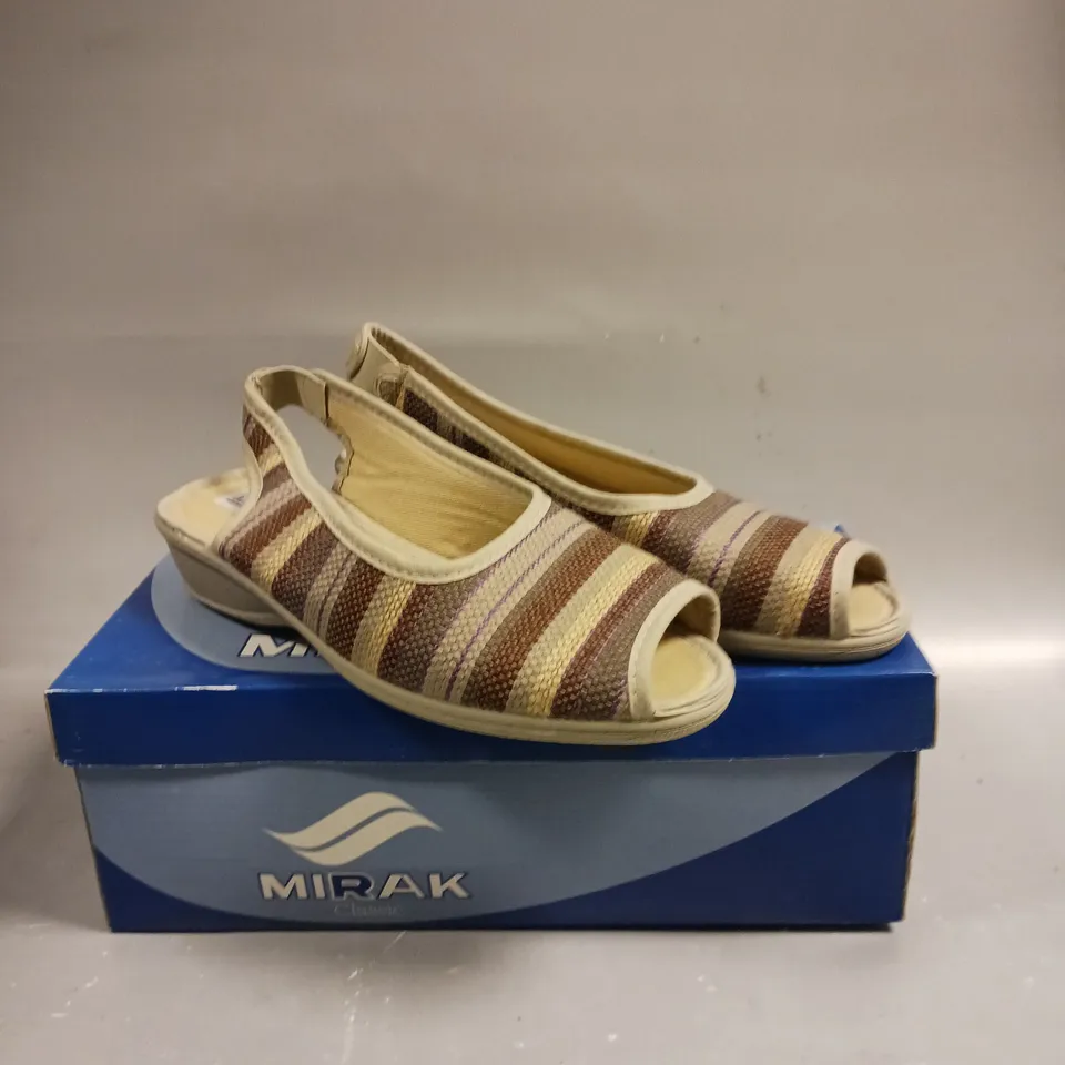 BOXED PAIR OF MIRAK LADIES BROWN STRIPED SLINGBACK SANDALS - SIZE 5