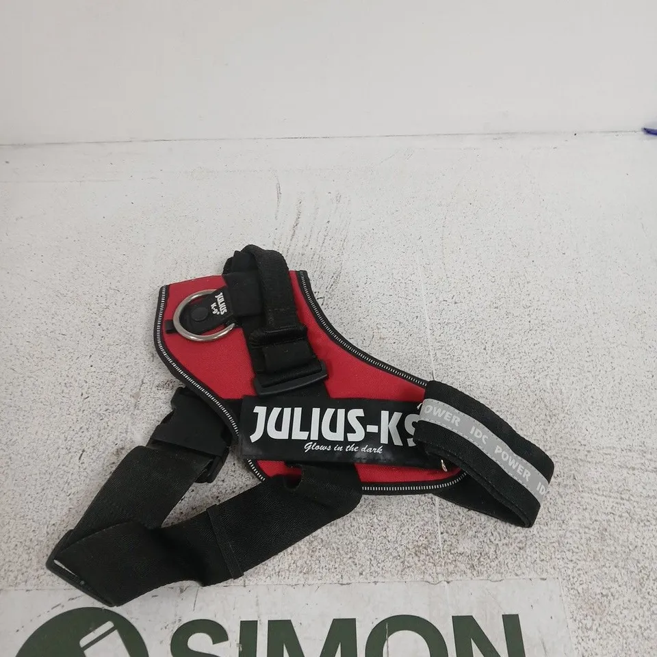 JULIUS-K9 DOG HARNESS WITH HANDLE – RED/BLACK
