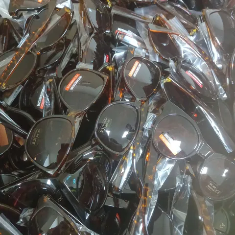 BOX OF APROX 100 SUN GLASSES IN VERSUS DESIGN AND COLOR