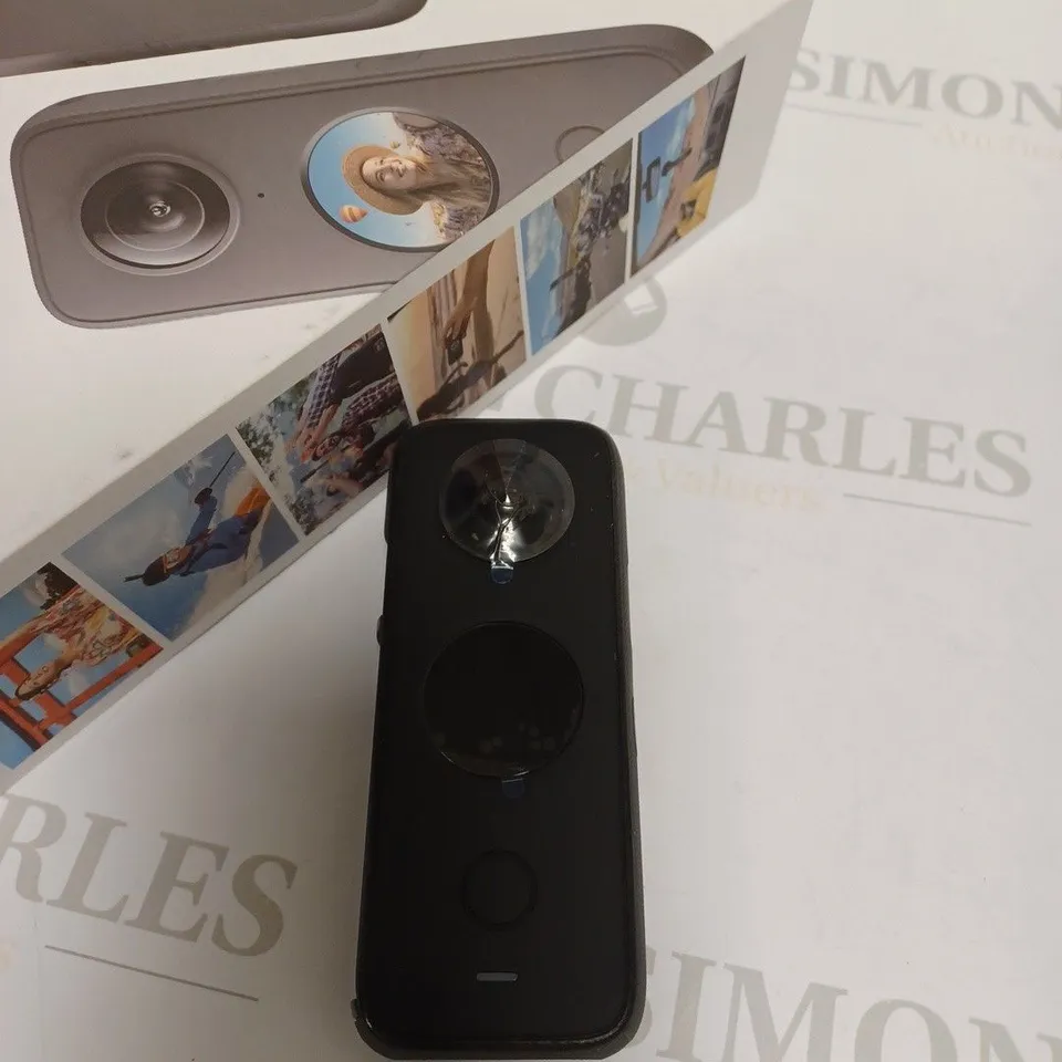 INSTA360 ONE X2 360 DEGREE ACTION CAMERA PRO KIT