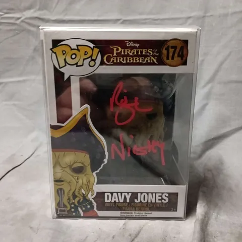 BOXED SIGNED FUNKO POP DISNEY PIRATES OF THE CARIBBEAN DAVY JONES 174 VINYL FIGURE