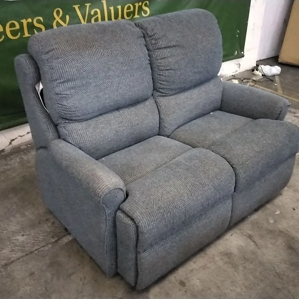 QUALITY BRITISH DESIGNED & MANUFACTURED G PLAN 2 SEATER SOFA GREY/BLUE FABRIC 