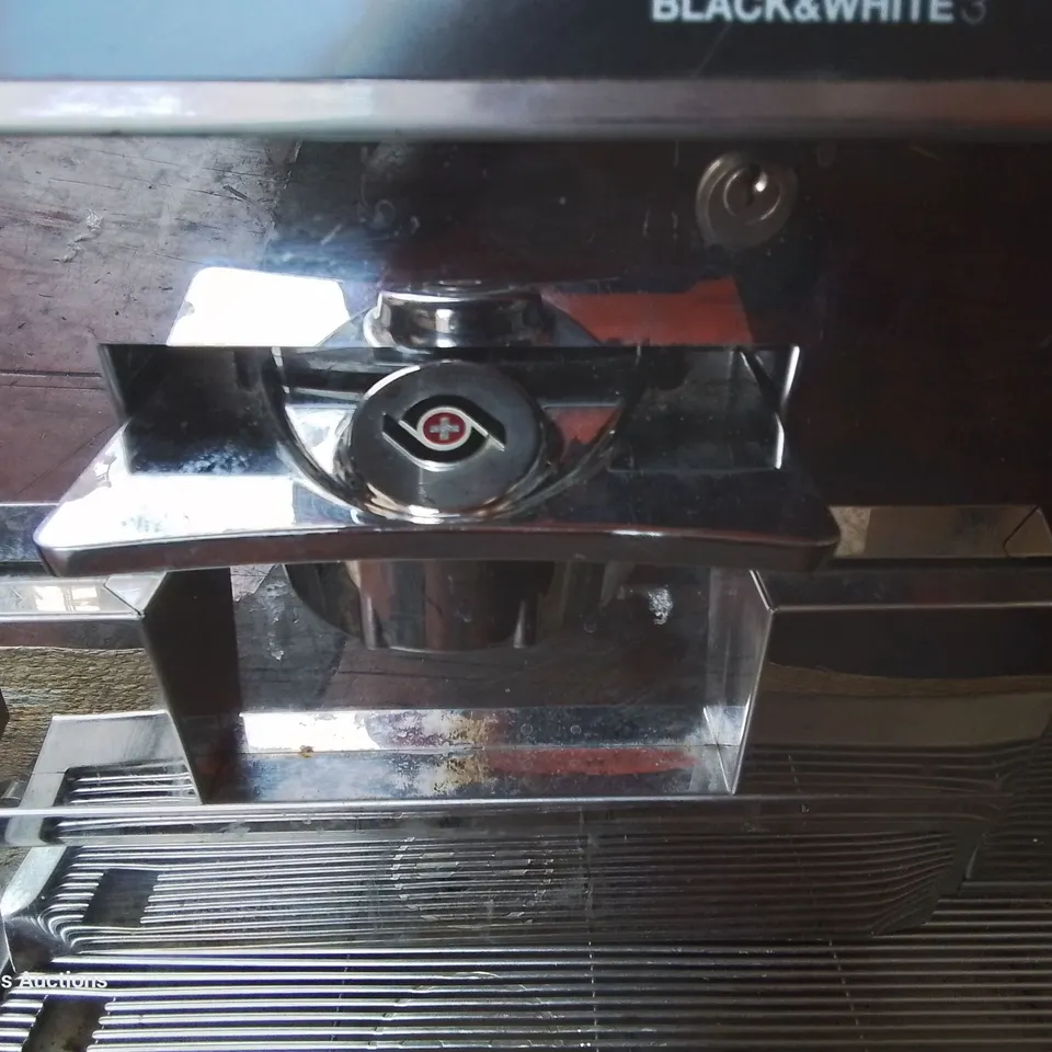 THERMAPLAN BLACK & WHITE CTM COFFEE MACHINE WITH MILK FRIDGE