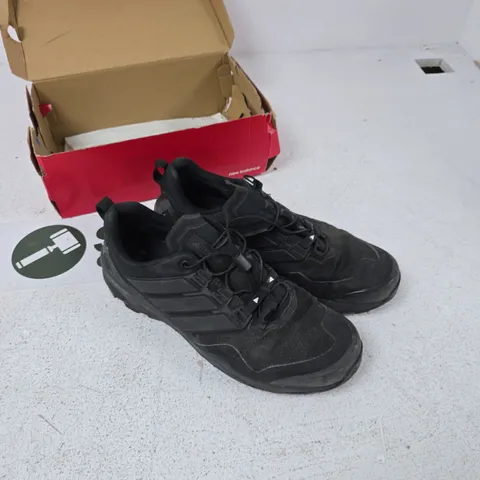 ADIDAS BLACK RUNNING SHOES – UK 10 (US 11) – WITH BOX