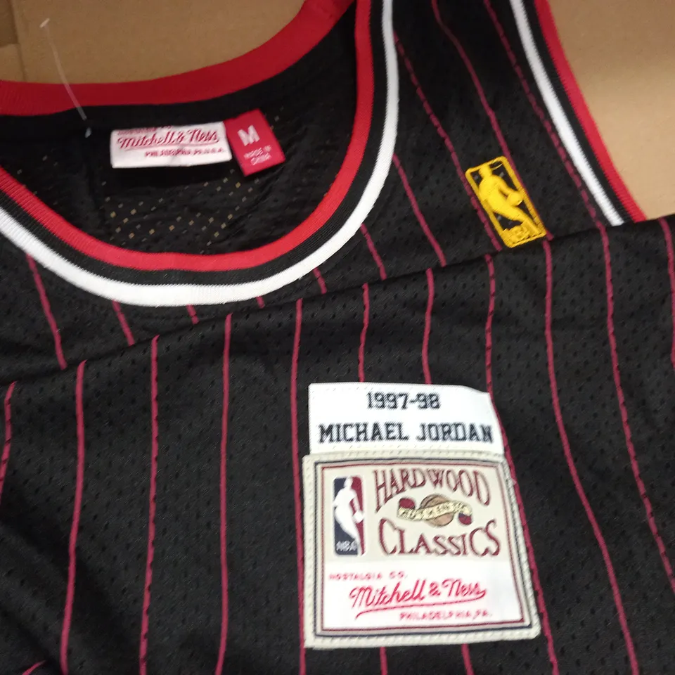 MITCHELL & NESS BULLS BASKETBALL JERSEY - M
