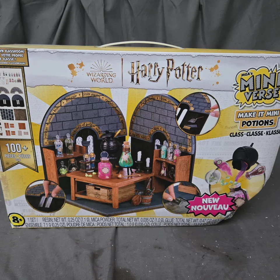 MGAS MINIVERSE MAKE IT MINI HARRY POTTER POTIONS CLASSROOM PLAYSET