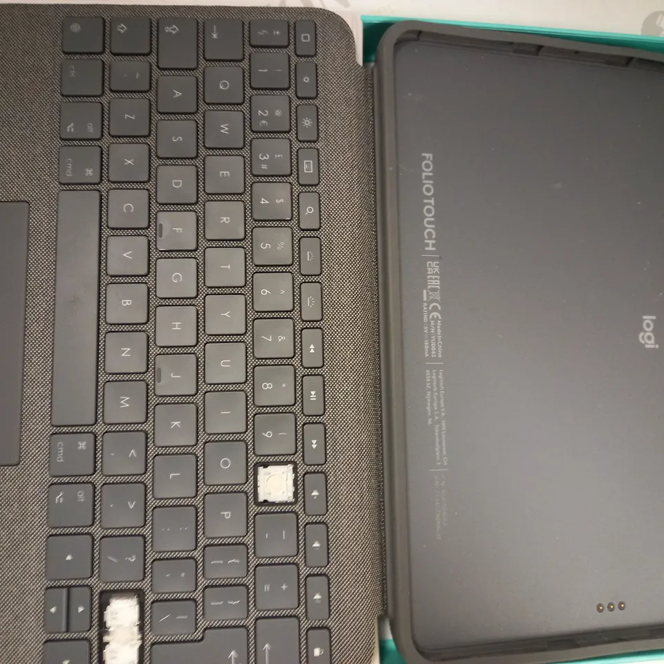 LOGITECH FOLIO TOUCH IPAD KEYBOARD CASE FOR IPAD AIR 4TH GENERATION
