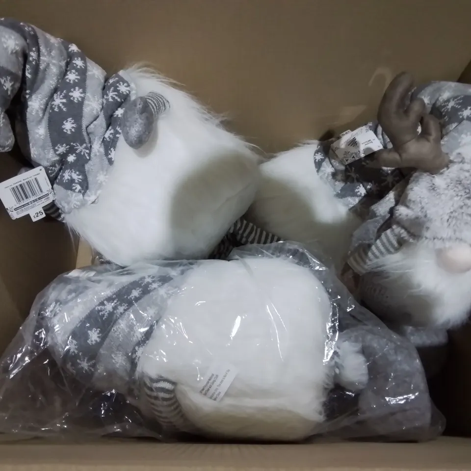 LOT OF 10 ASSORTED SEASONAL PLUSHIES TO INCLUDE SHAPED GONK WITH EXTENDING LEGS