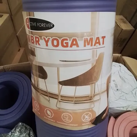 BOX CONTAINING APPROXIMATELY 6 YOGA MATS