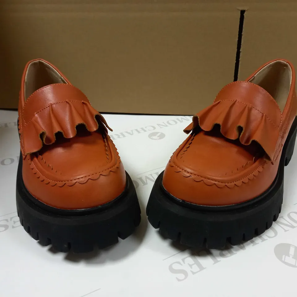 KOI TAN PLATFORM LOAFERS - SIZE 3