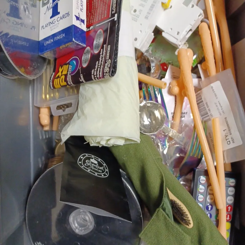 BOX OF APPROXIMATELY 20 ASSORTED HOUSEHOLD ITEMS TO INCLUDE SKY REMOTE CONTROL, LED HEAD TORCH, COASTERS ETC