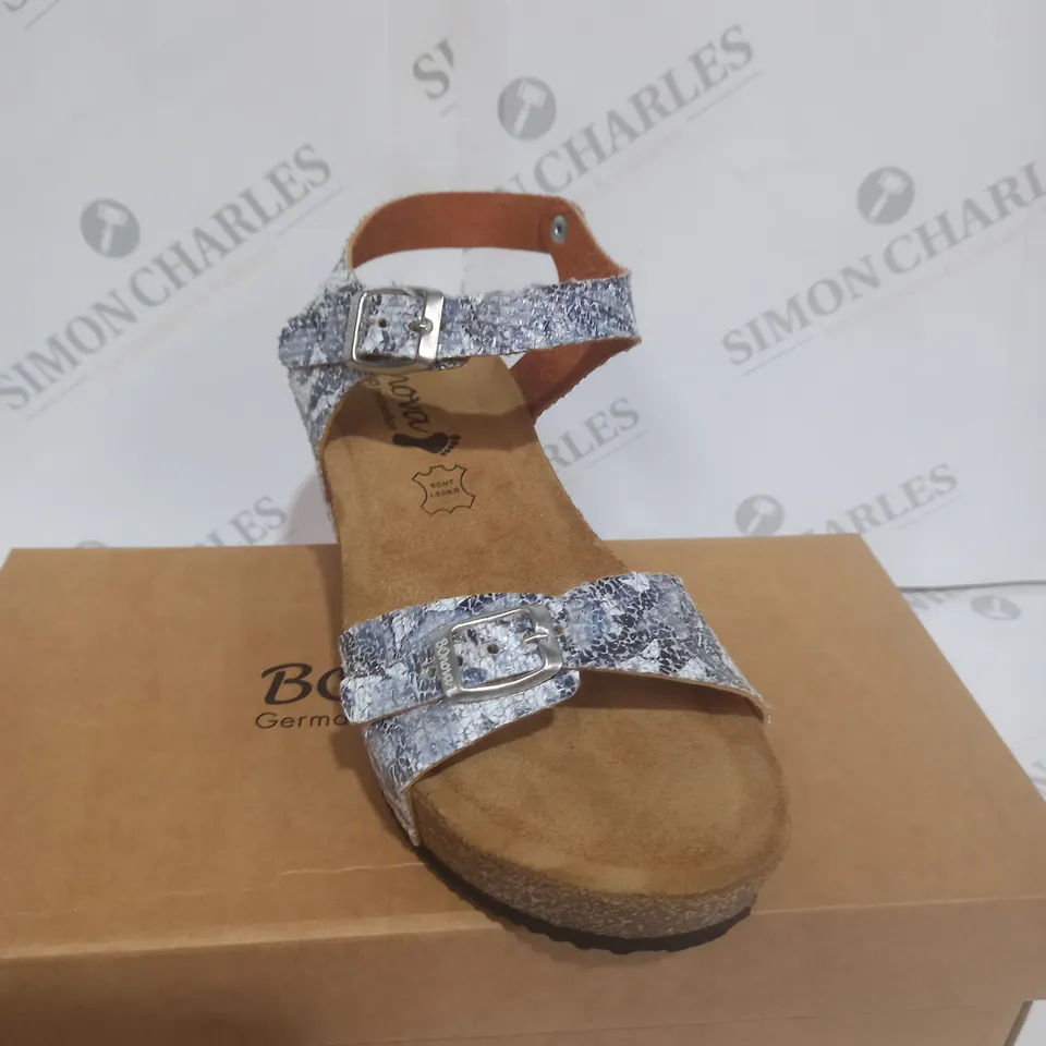 BONOVA HIGH HEEL PLATFORM SANDAL - SIZE 7