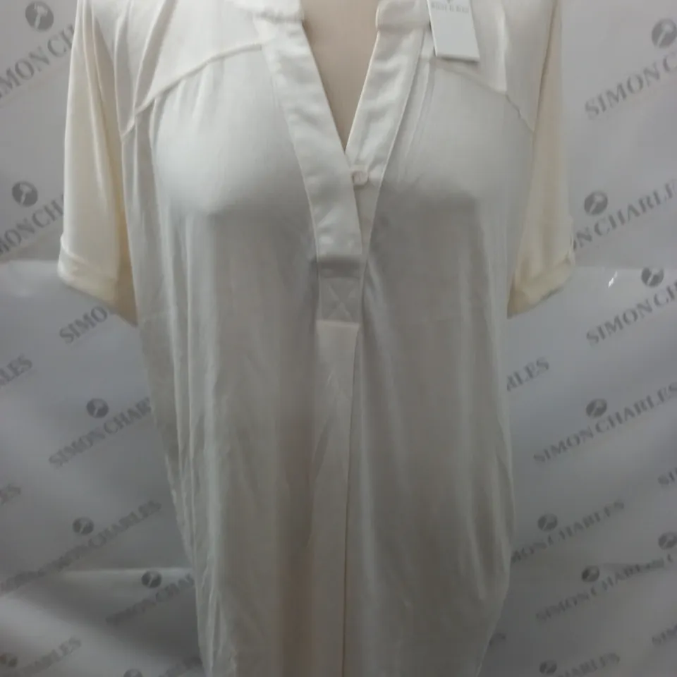 MAISON DE NIMES CREAM V-NECK TOP - L