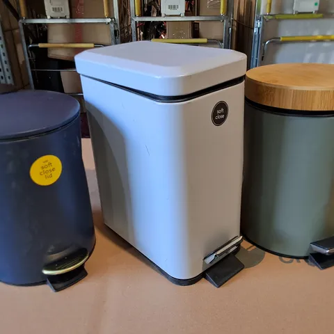 LOT OF 10 ASSORTED PEDAL BINS