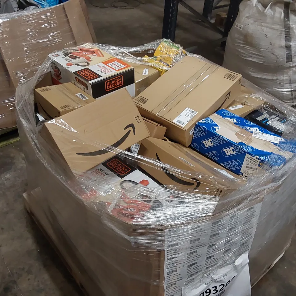 PALLET OF APPROXIMATELY 77 UNPROCESSED RAW RETURN HOUSEHOLD AND ELECTRICAL GOODS TO INCLUDE;