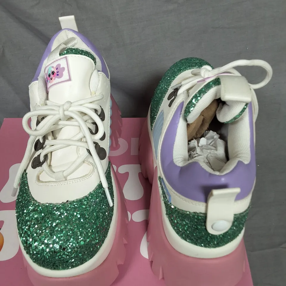BOXED KOI CANDY CUDDLES SPARKLING TRAINERS - UK 5