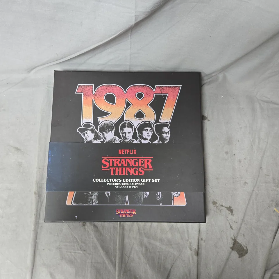 STRANGER THINGS COLLECTOR'S EDITION GIFT SET – 1987 DESIGN, INCLUDES 2026 CALENDAR, DIARY & PEN