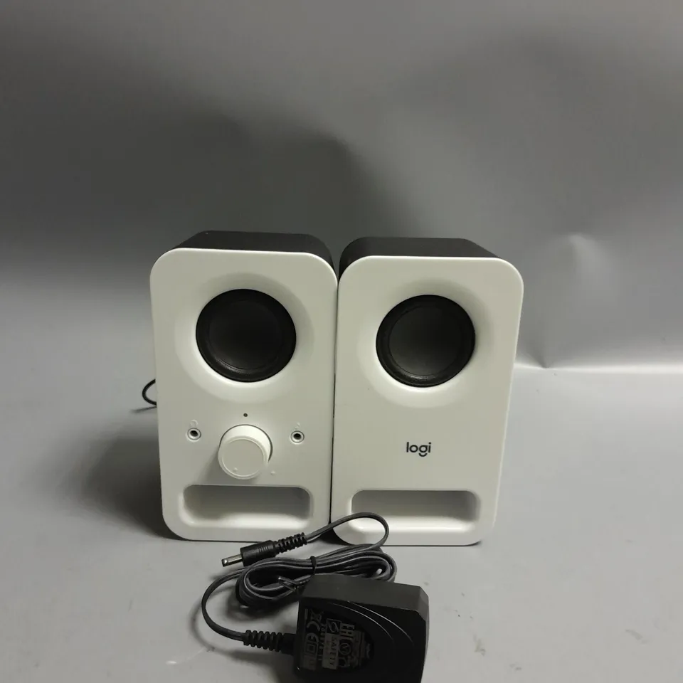 LOGITECH CLEAR STEREO SOUNDS SPEAKERS 