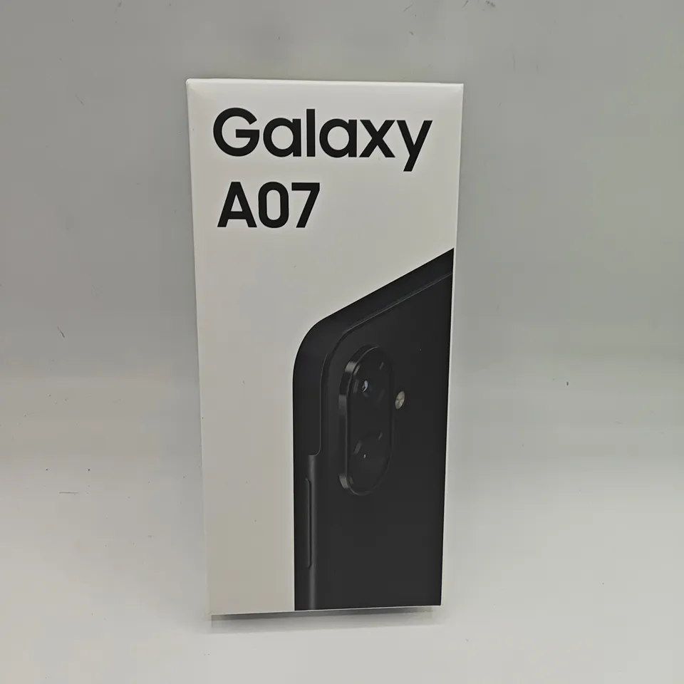 BOXED SAMSUNG GALAXY A07 4/64GB IN BLACK - SM-A075F