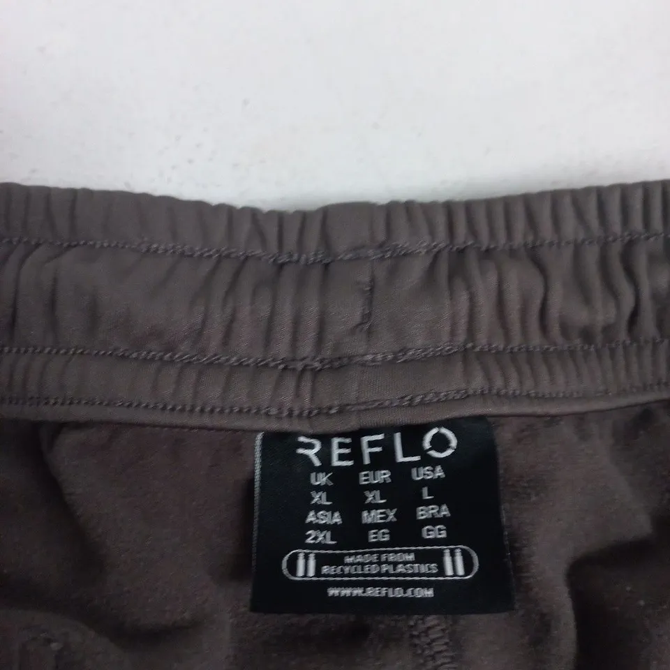 LUTON TOWN FOOTBALL CLUB TROUSERS – BROWN, UK XL (REFLO)