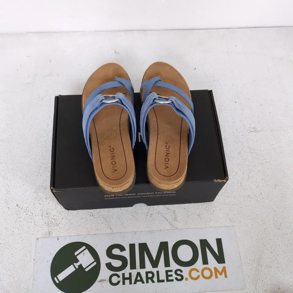 VIONIC WOMEN'S BLUE SANDALS SIZE 7