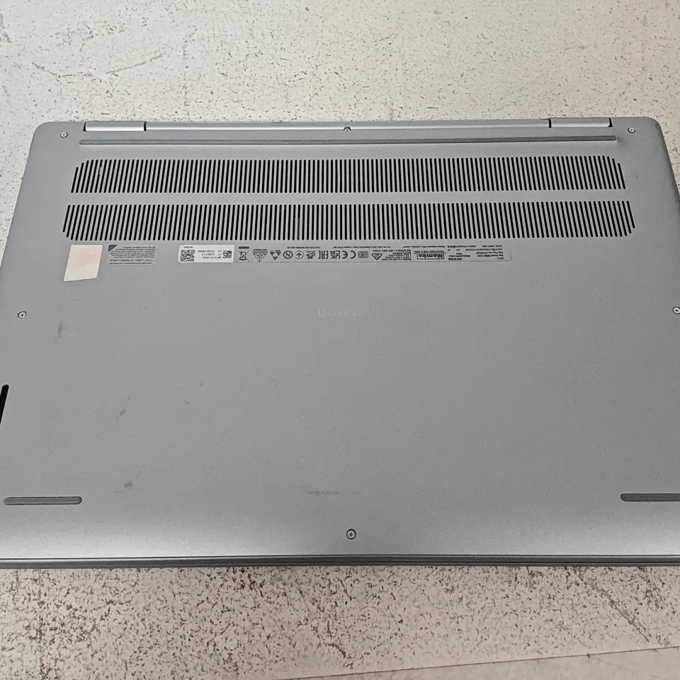 UNBOXED DELL INSPIRON AND RYZEN 7 LAPTOP IN SILVER - P131F