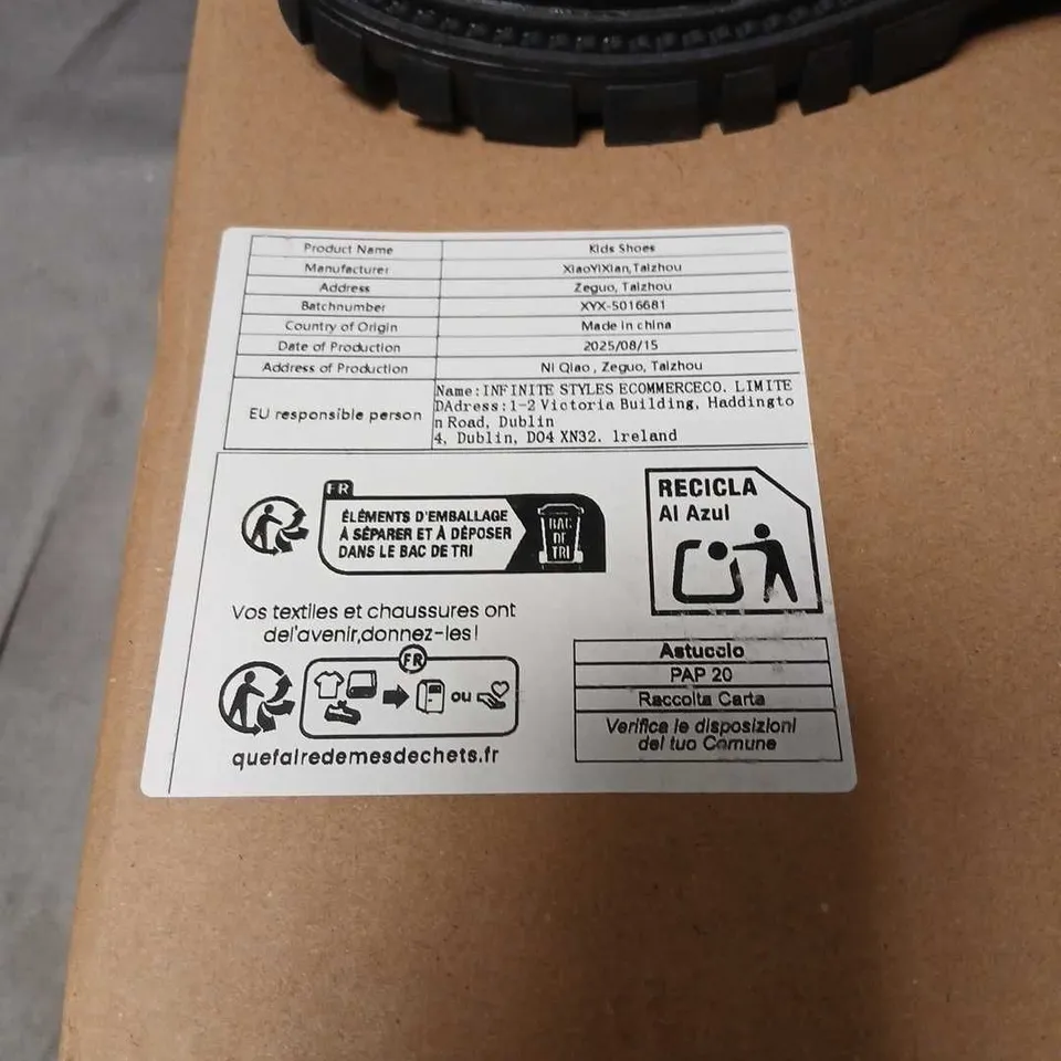 BLACK KIDS' ANKLE BOOT WITH LACE-UP FRONT AND SIDE ZIP – BOXED 