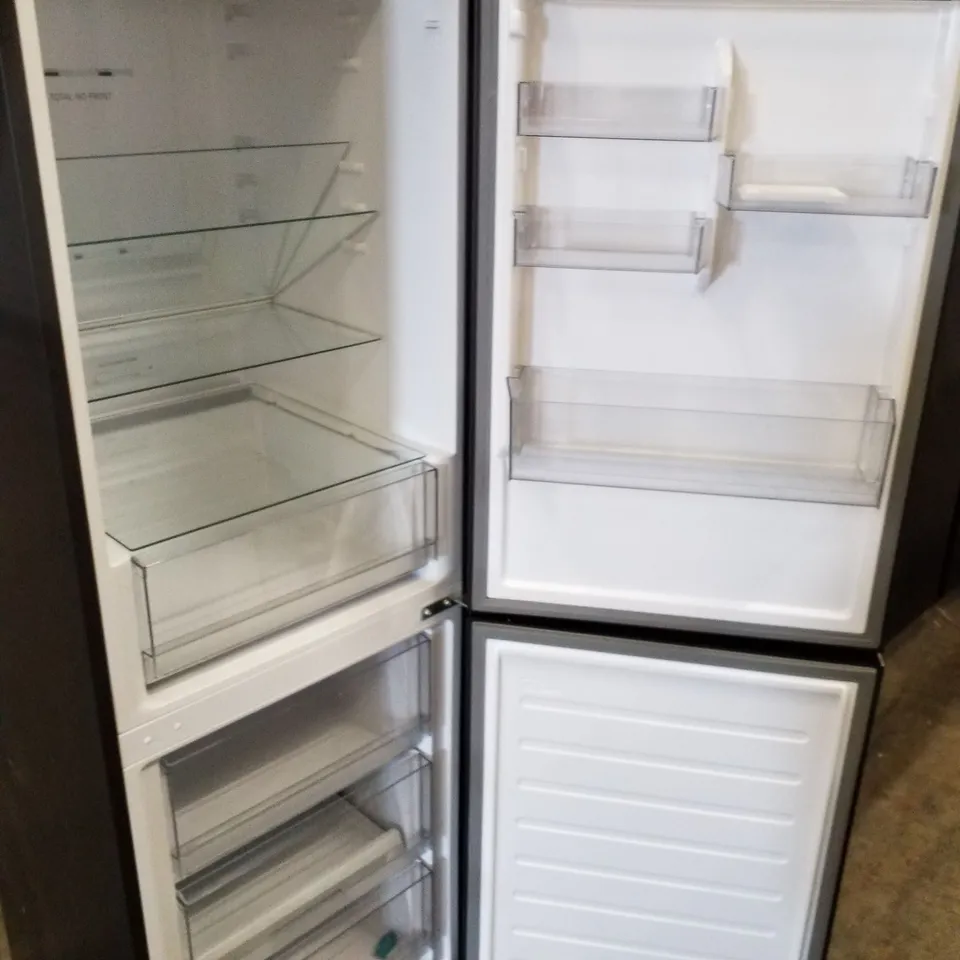 HOOVER FREESTANDING FRIDGE FREEZER BLACK - UNPROCESSED RAW RETURN