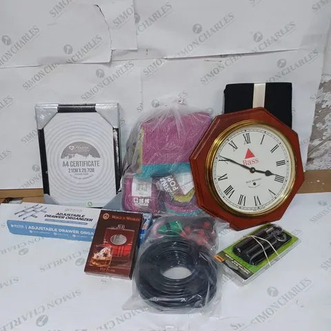 LOT TO CONTAIN APPROXIMATELY 25 ASSORTED HOUSEHOLD PRODUCTS & GOODS, INCLUDES WHISKEY FLASK, KNIT WEAR & CLOCK ETC