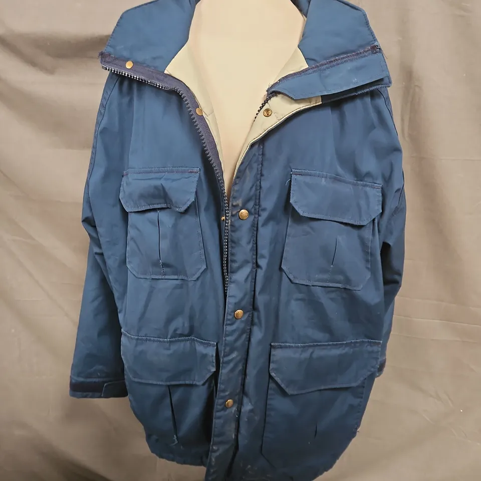 WOOLRICH PADDED JACKET IN DEEP BLUE SIZE UNSPECIFIED