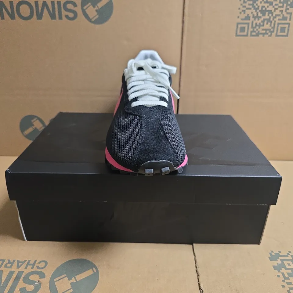 BOXED PAIR OF NIKE LD-1000 SP TRAINERS IN BLACK/PINK SIZE UK 10