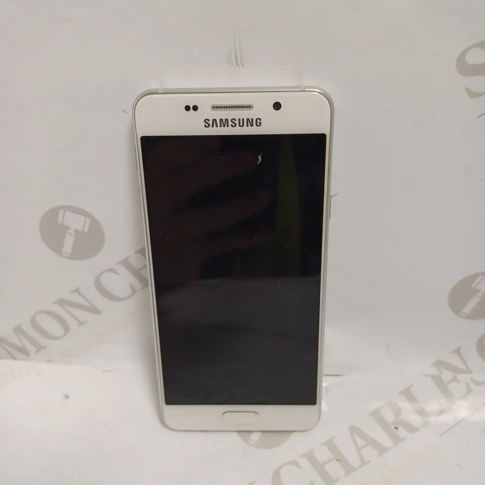 SAMSUNG GALAXY A3