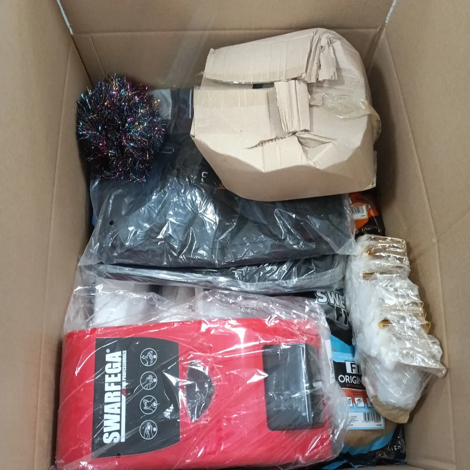 BOX OF APPROXIMATELY 20 ASSORTED ITEMS INCLUDING NICK GILES ARRAN WINTER DAWN II PLACEMAT, SOME SPARKLY WOOL AND A HIKING RUCKSACK BY EVEVEME