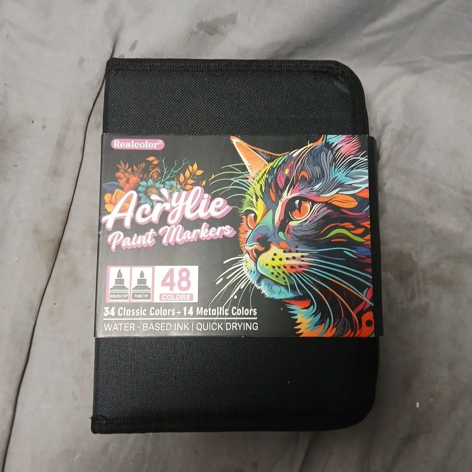 REALCOLOR ACRYLIC PAINT MARKERS (48 COLOURS)