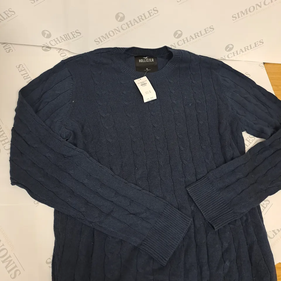 HOLLISTER KNITTED JUMPER SIZE XL