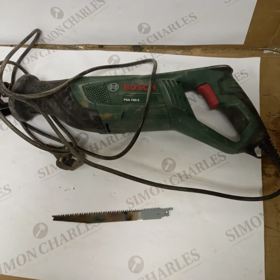 BOSCH PSA 700 E SABRE SAW