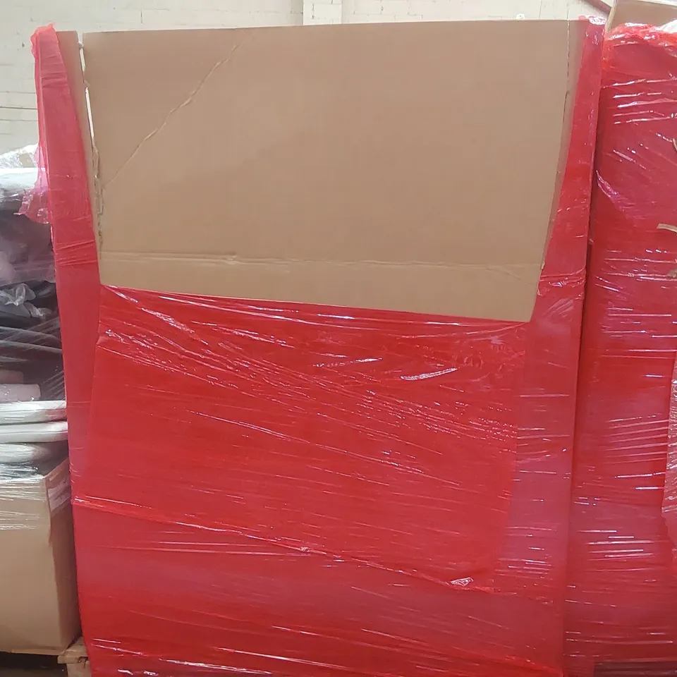 PALLET CONTAINING A LARGE QUANTITY OF ASSORTED ITEMS INCLUDING: SHOWER MIXER KIT, GAMING MOUSE MAT, AQUARIUM LED LIGHT, BLINDS, TOY SWORD ECT