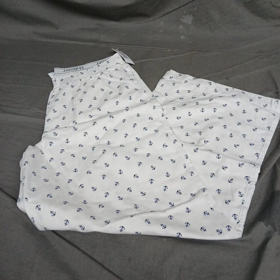 HOLLISTER SLEEP PYJAMA BOTTOMS IN WHITE ANCHOR PRINT SIZE L
