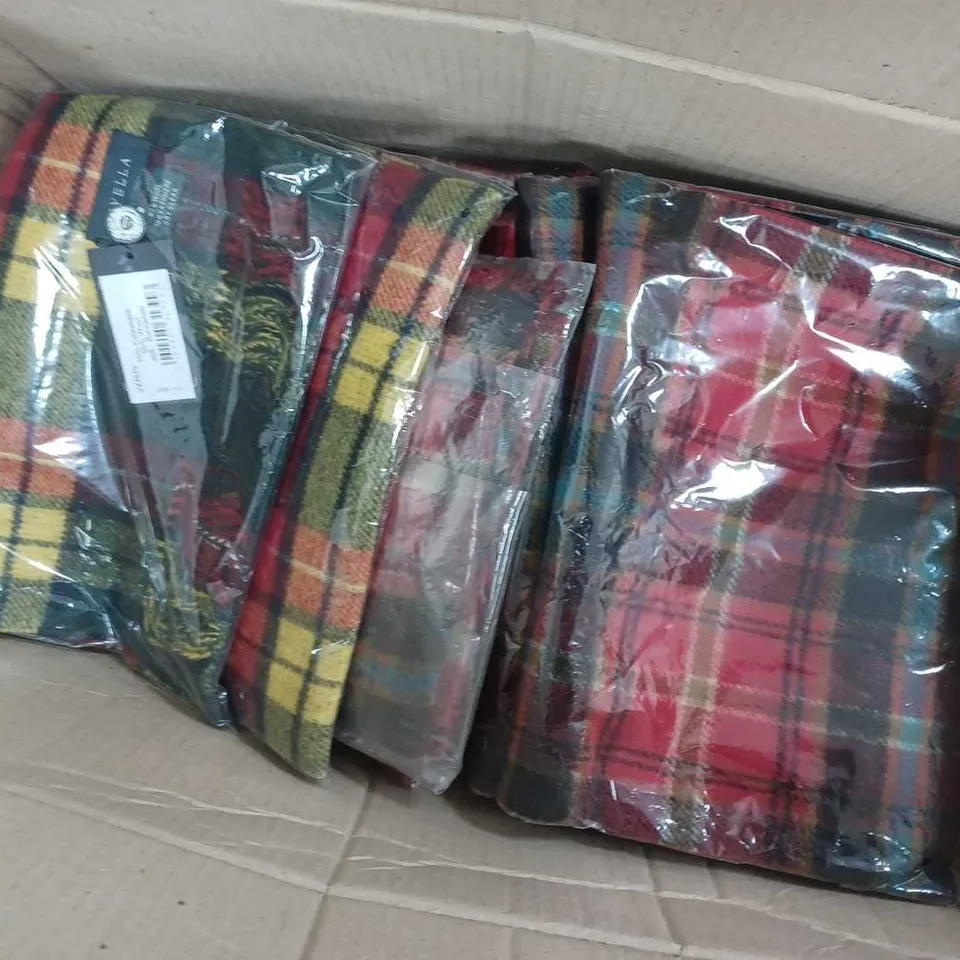 APPROXIMATELY 55 ASSORTED VIYELLA CASHMERE SCARF IN ASSORTED COLOURS 