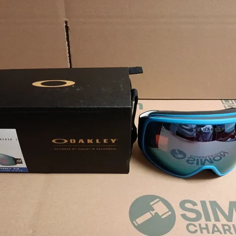 OAKLEY FLIGHT TRACKER SKI GOGGLES 