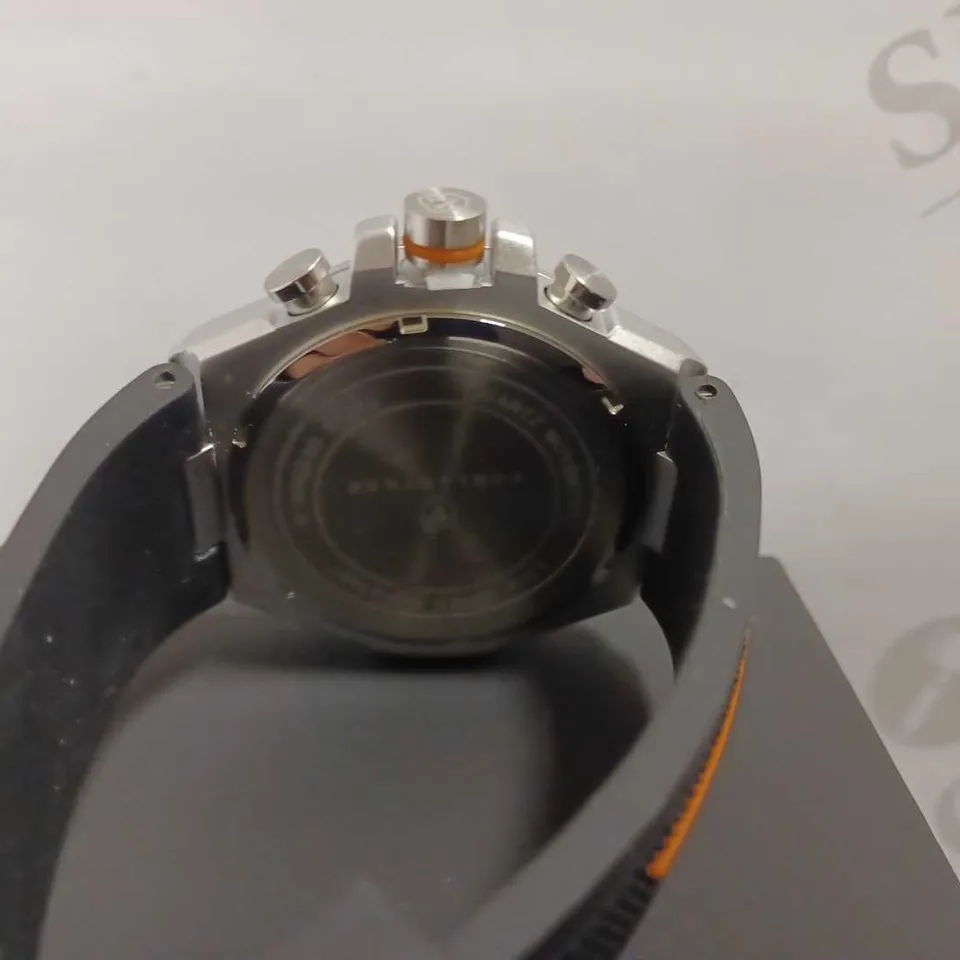 MENS VONLANTHEN CHRONOGRAPH WATCH – V200 – TEXTURED DIAL – 3ATM WATER RESISTANT – BLACK RUBBER STRAP