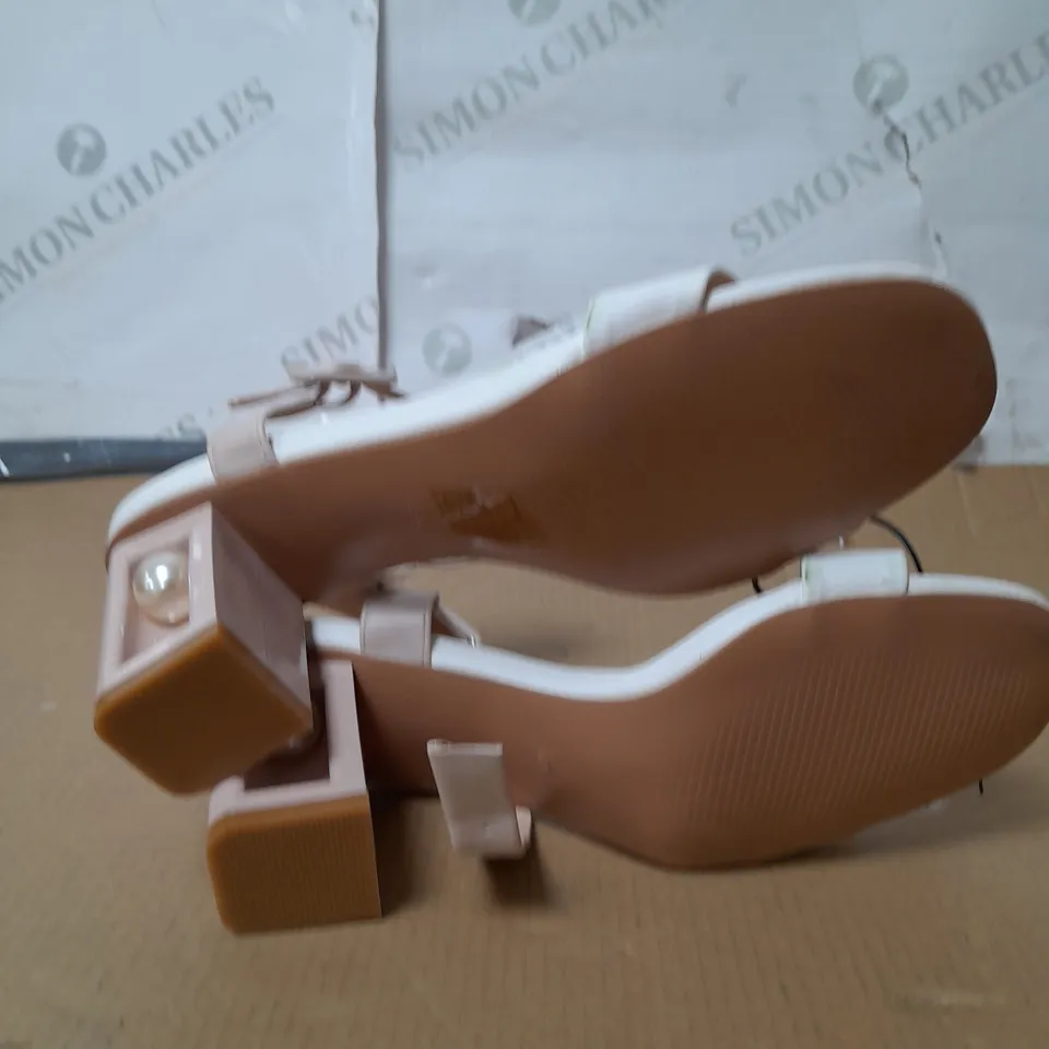 MODA IN PELLE SANDYPEARL BLOCK HEEL SANDAL SIZE 6