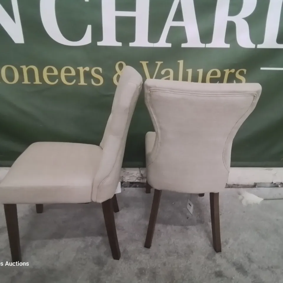 PAIR BEWLEY OATMEAL FABRIC BUTTONED BACK DINING CHAIRS DARK LEGS