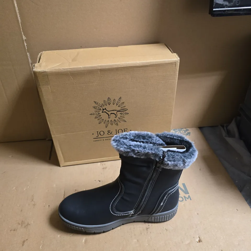 JO & JOE BLACK FUR-LINED WINTER BOOT – WOMEN'S - UK SIZE 4