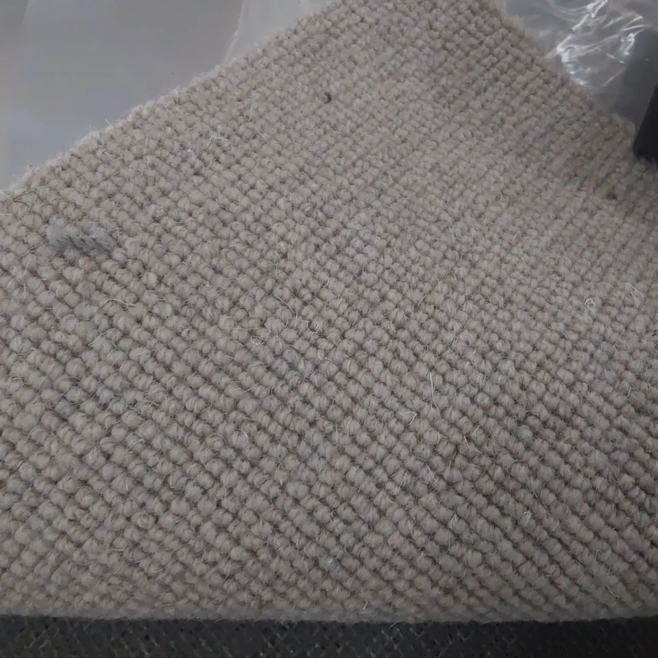 ROLL OF QUALITY NATURAL CO-ORDINATES CORD LIMESTONE CARPET APPROXIMATELY 4M × 6.5M 