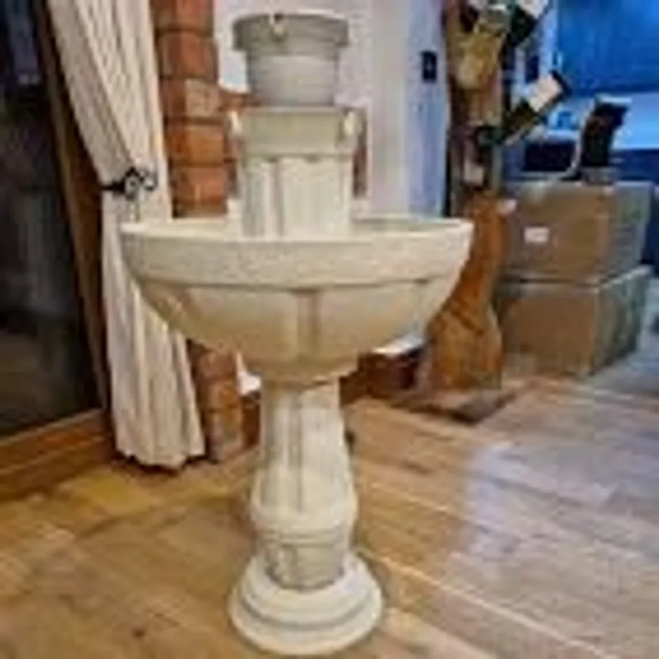 BOXED OUTLET BERNINI BARI MULTIFUNCTIONAL WATER FOUNTAIN